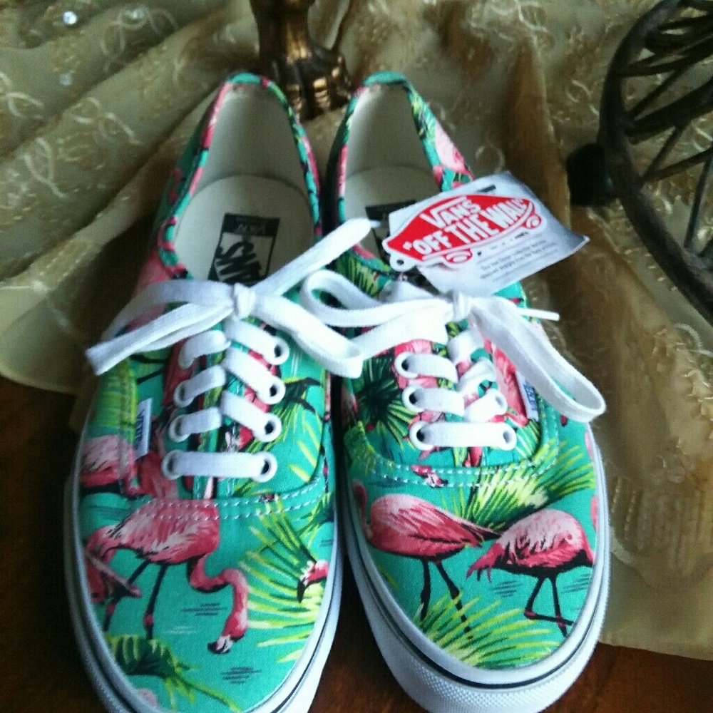 NWT Flamingo Vans, Size 8